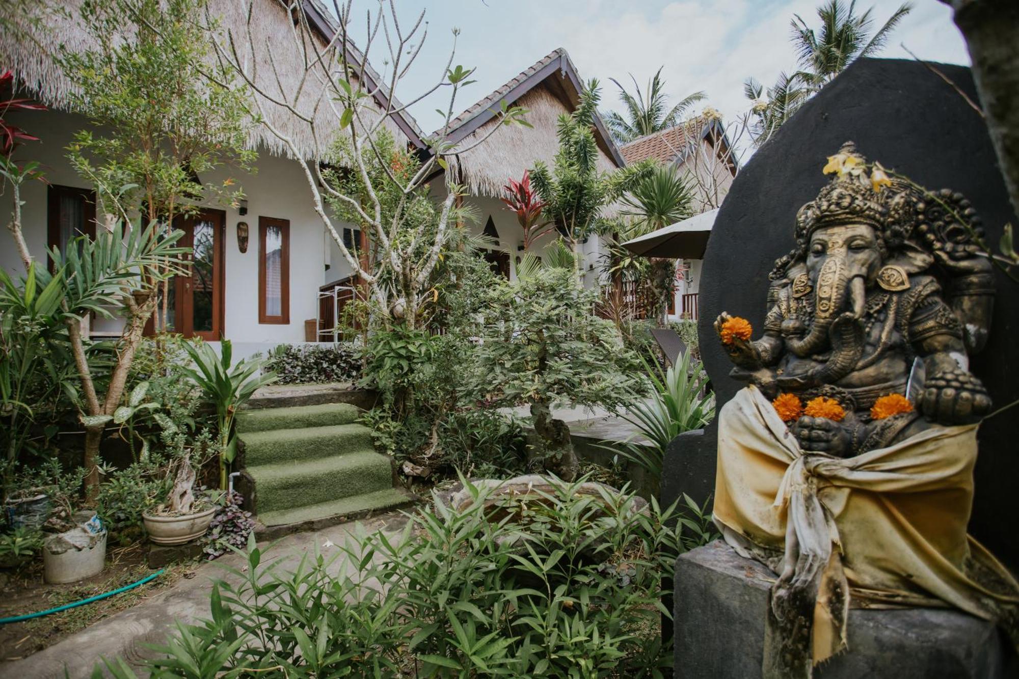 Alam Selumbung Garden Hotel Toyapakeh Exterior foto